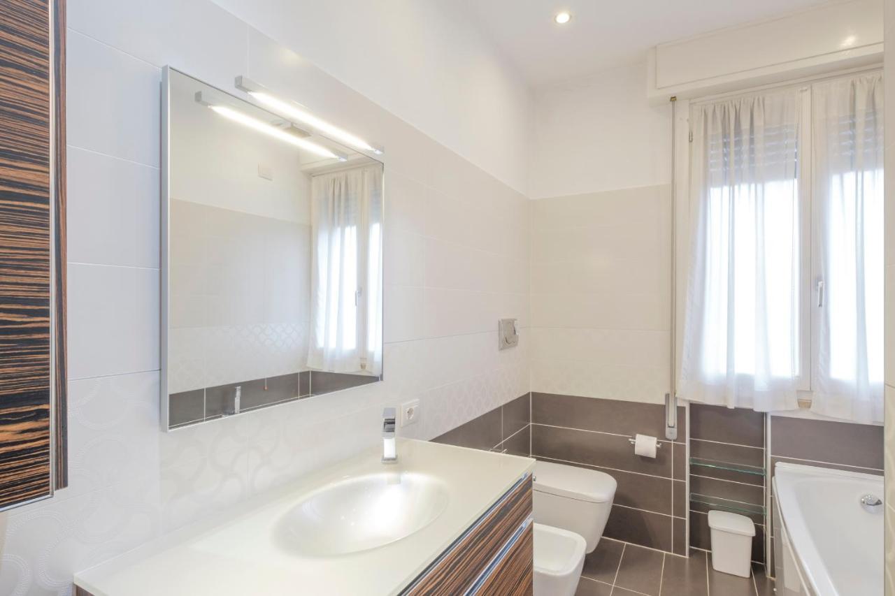 Aura Home Sirmione - 2 Bedrooms Apartment Εξωτερικό φωτογραφία
